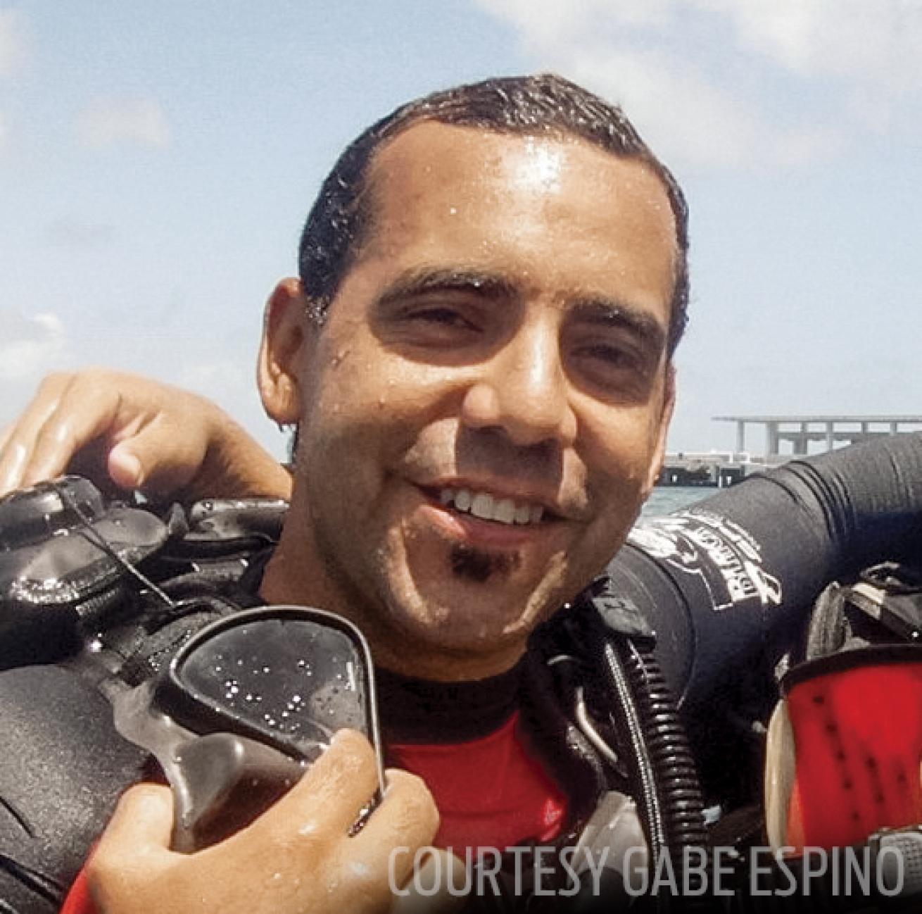 gabriel espino scuba diving