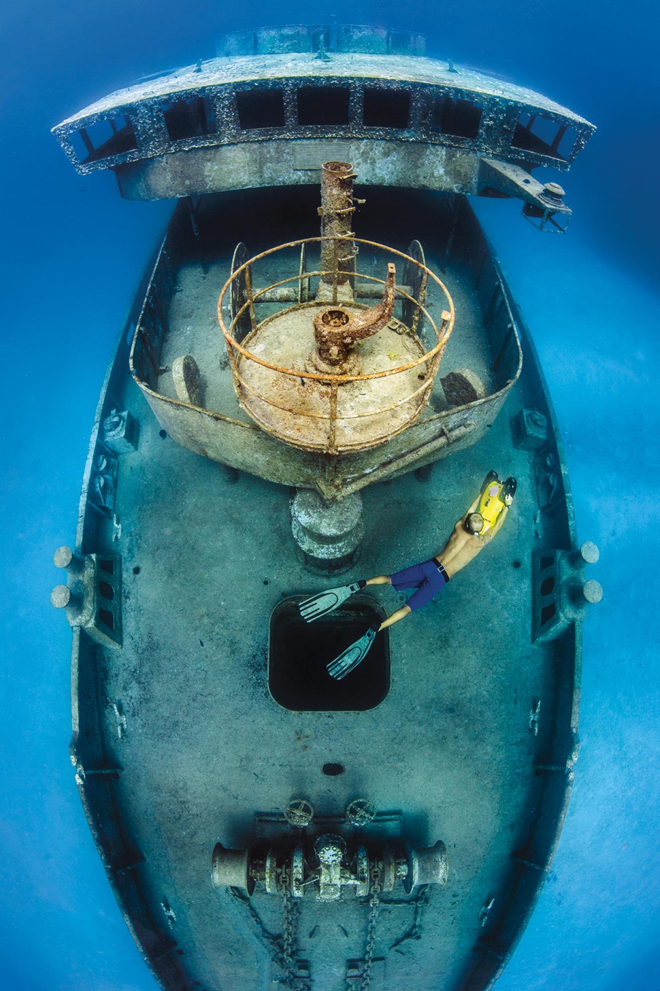 Wreck of the Kittiwake, Grand Cayman