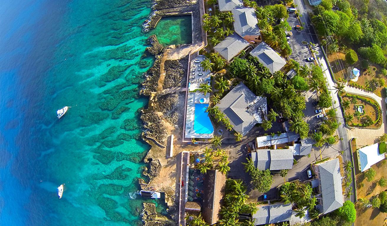 Sunset House dive resort