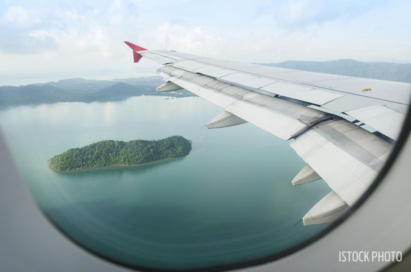 Scuba diving travel tips carry-one items