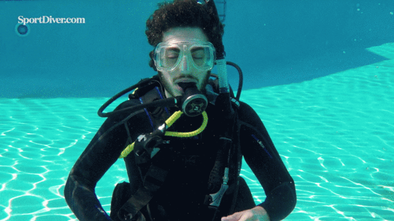 scuba diving hand signals