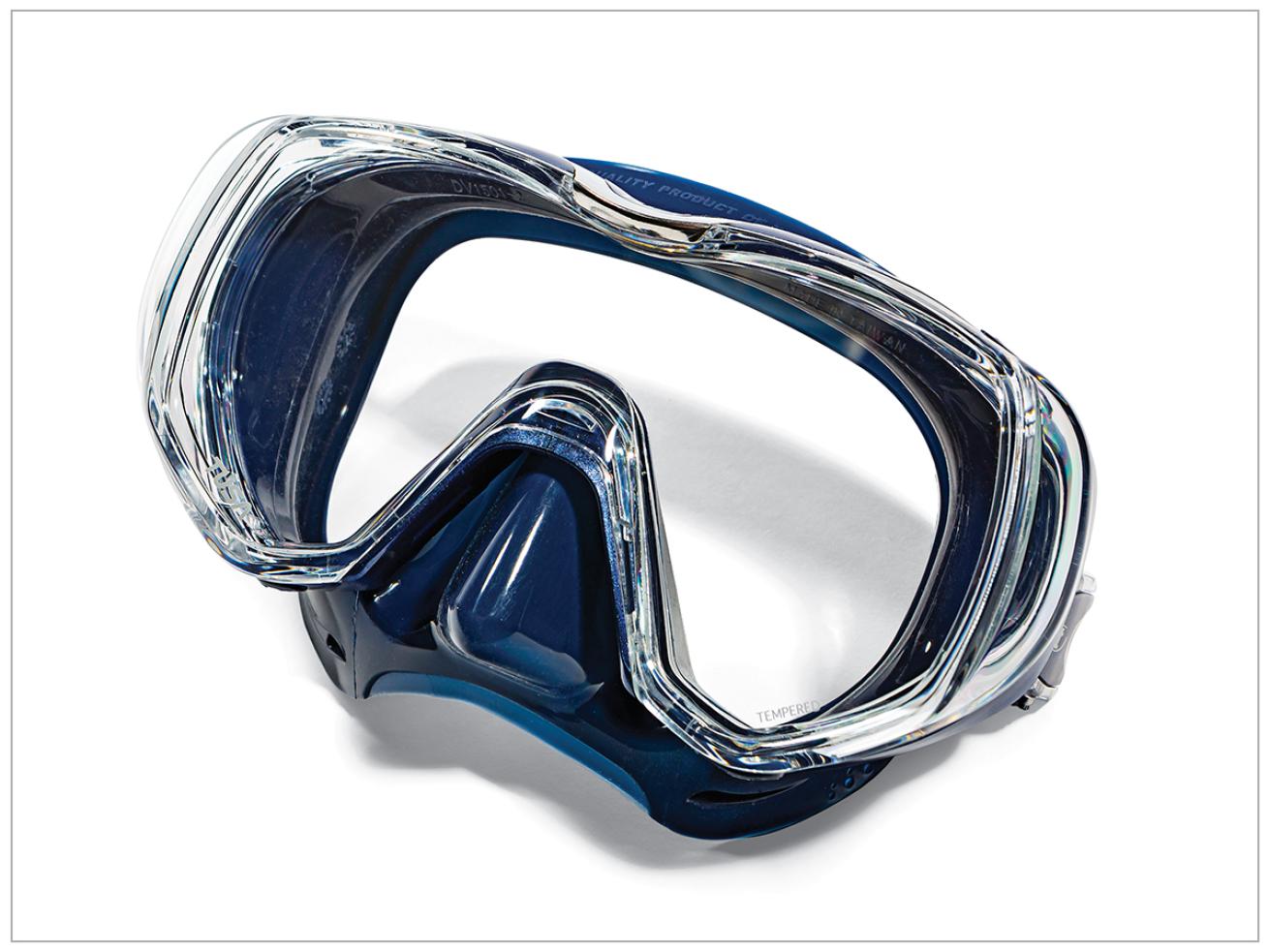 scuba diving masks