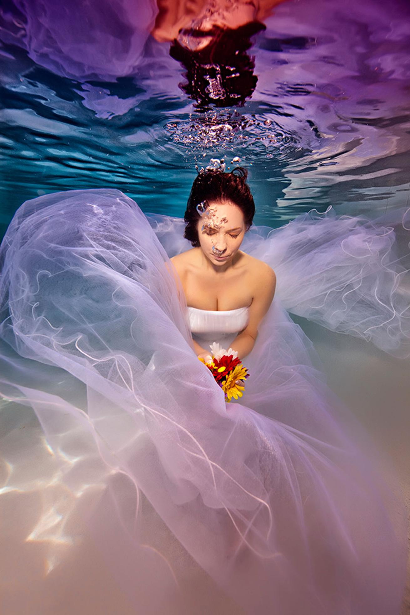 trash the dress underwater photos