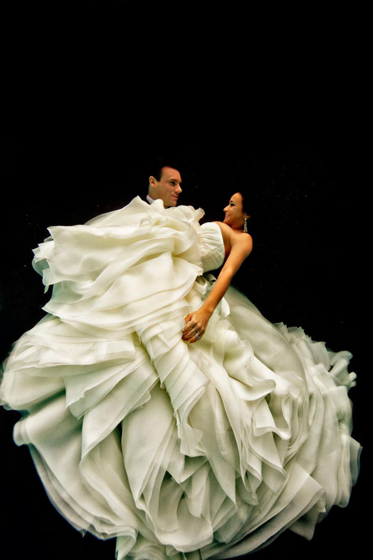 trash the dress underwater photos