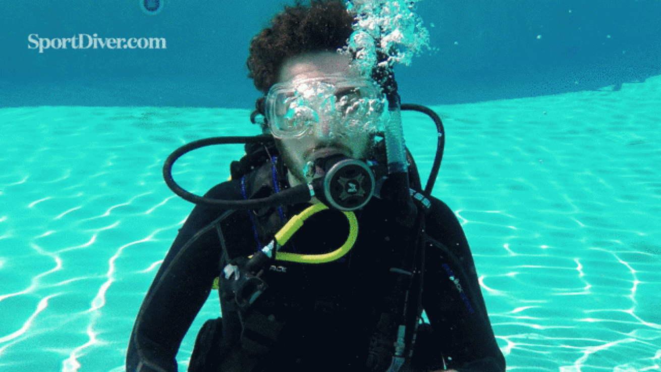 scuba hand signals mask