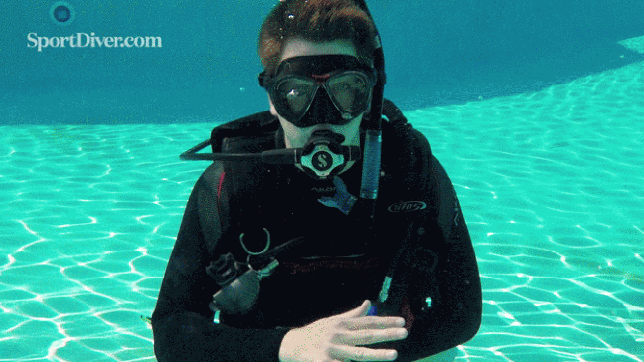 scuba hand signals wrong