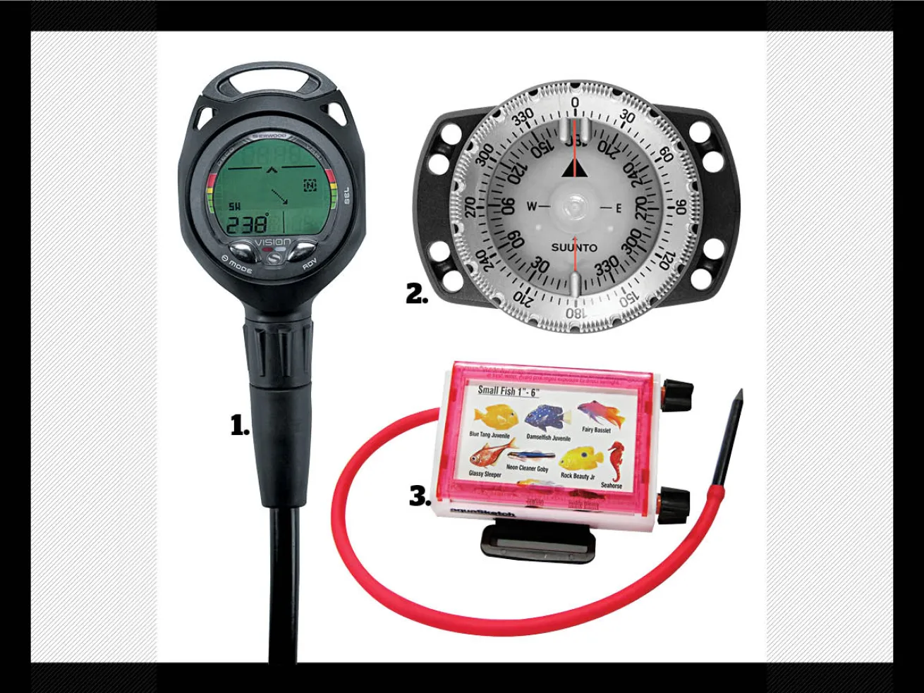 Scuba diving gear for underwater navigation