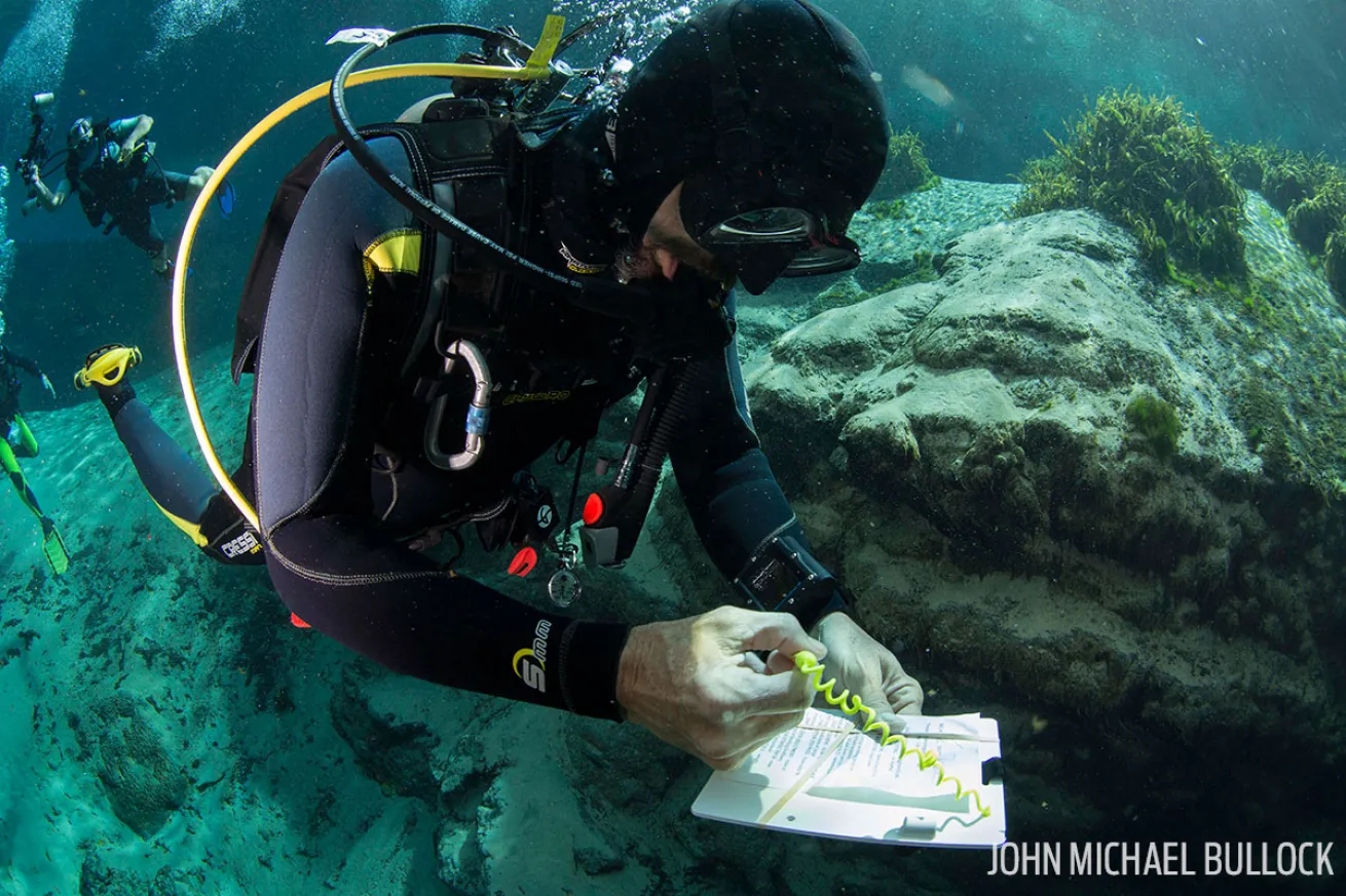 ScubaLab underwater slate scuba diving regulator test review evaluation
