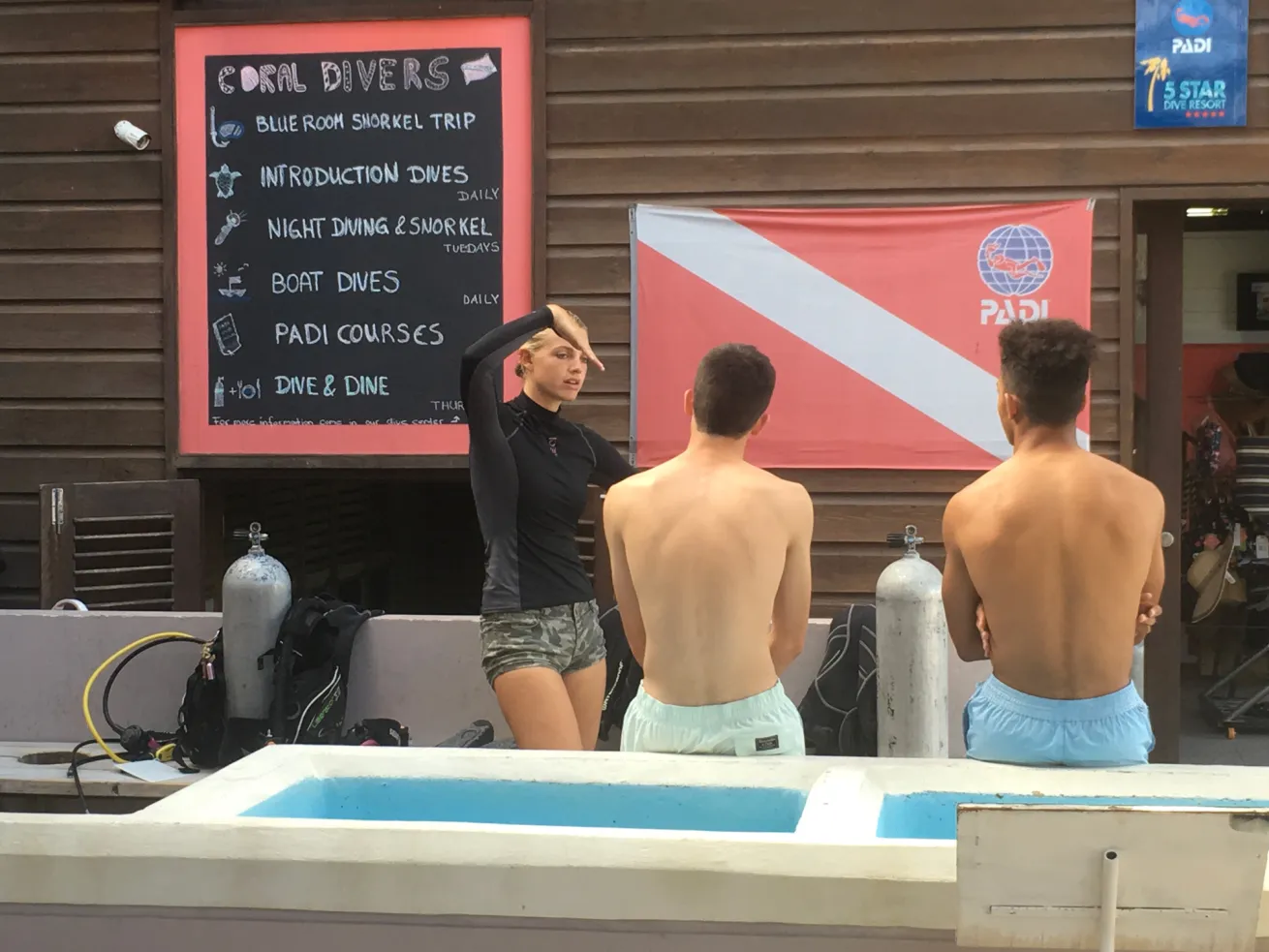 teen scuba divers classroom skills
