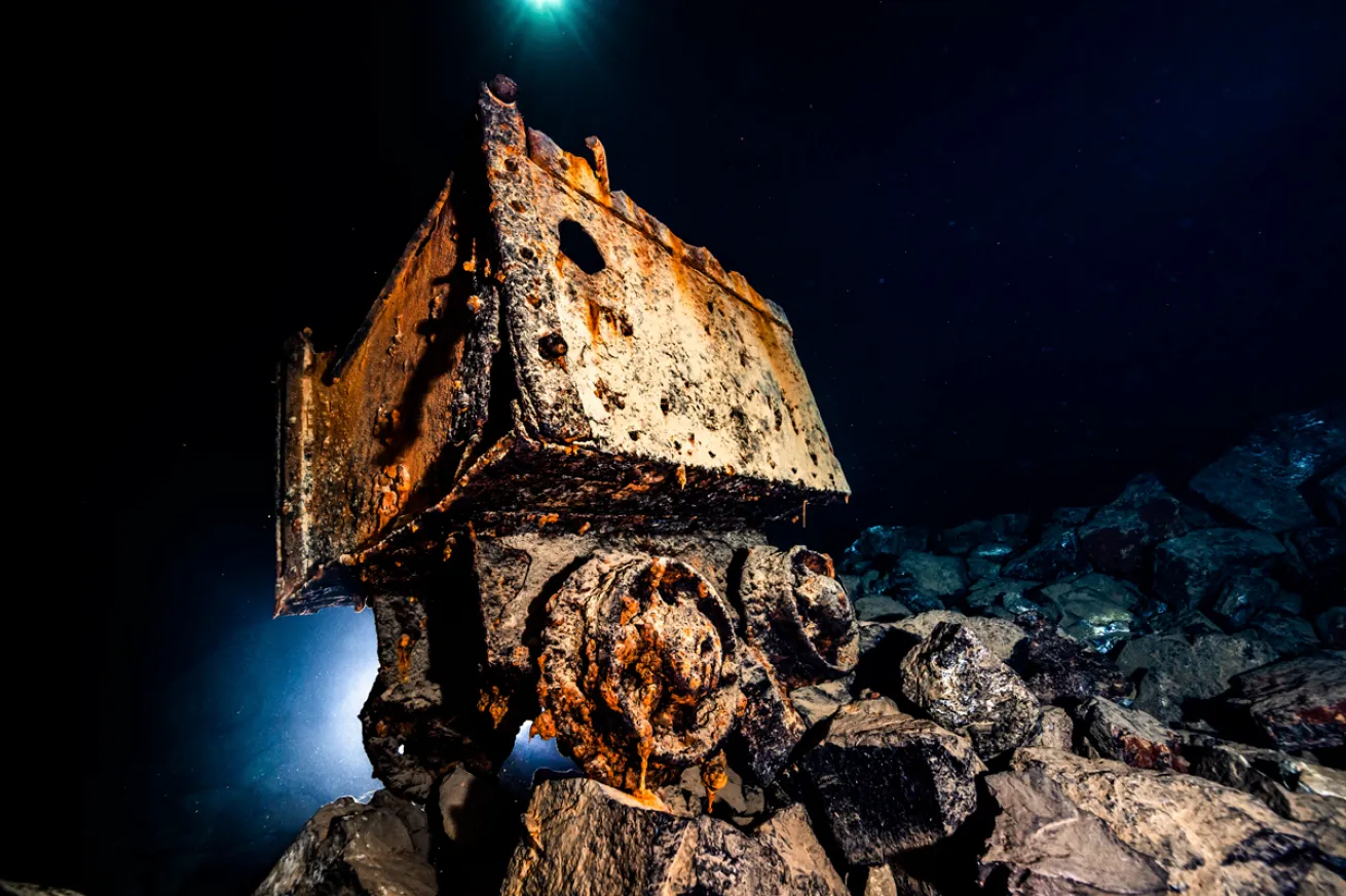 idoljennifer.bonneterre-18.scubadivingmag.december2021