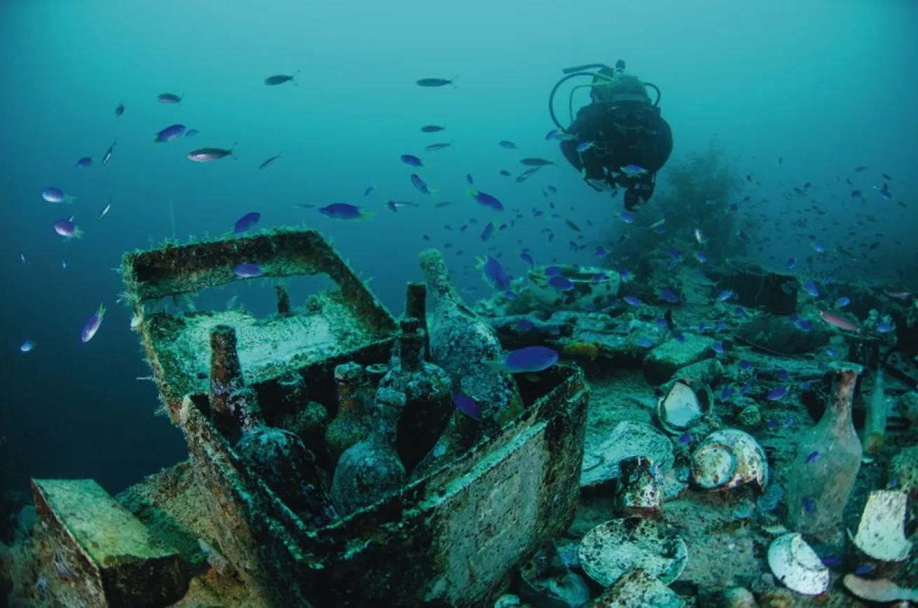 Exploring Japanese WWII Wrecks in Truk Lagoon, Micronesia | Scuba