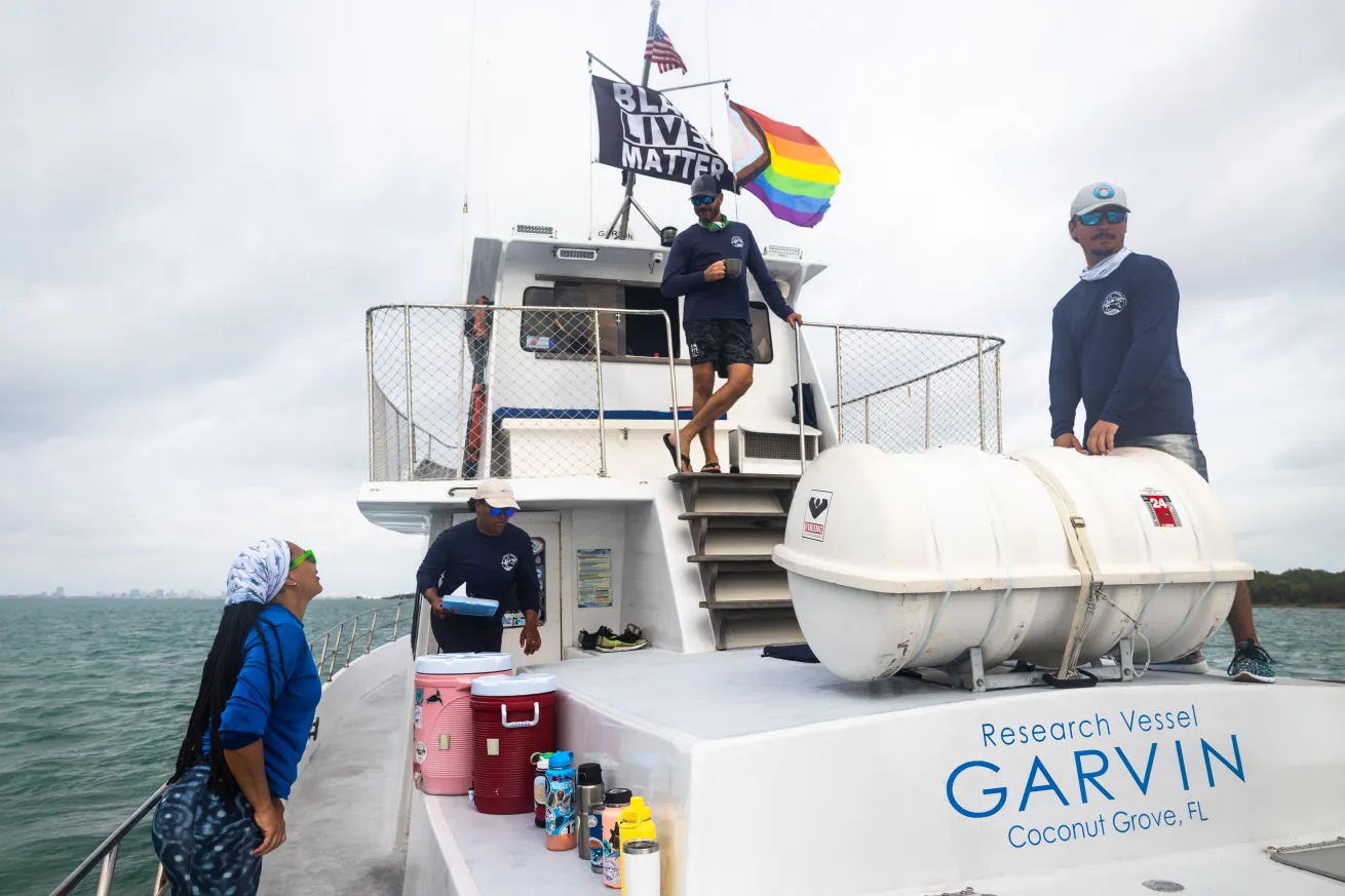 r/v garvin at sea