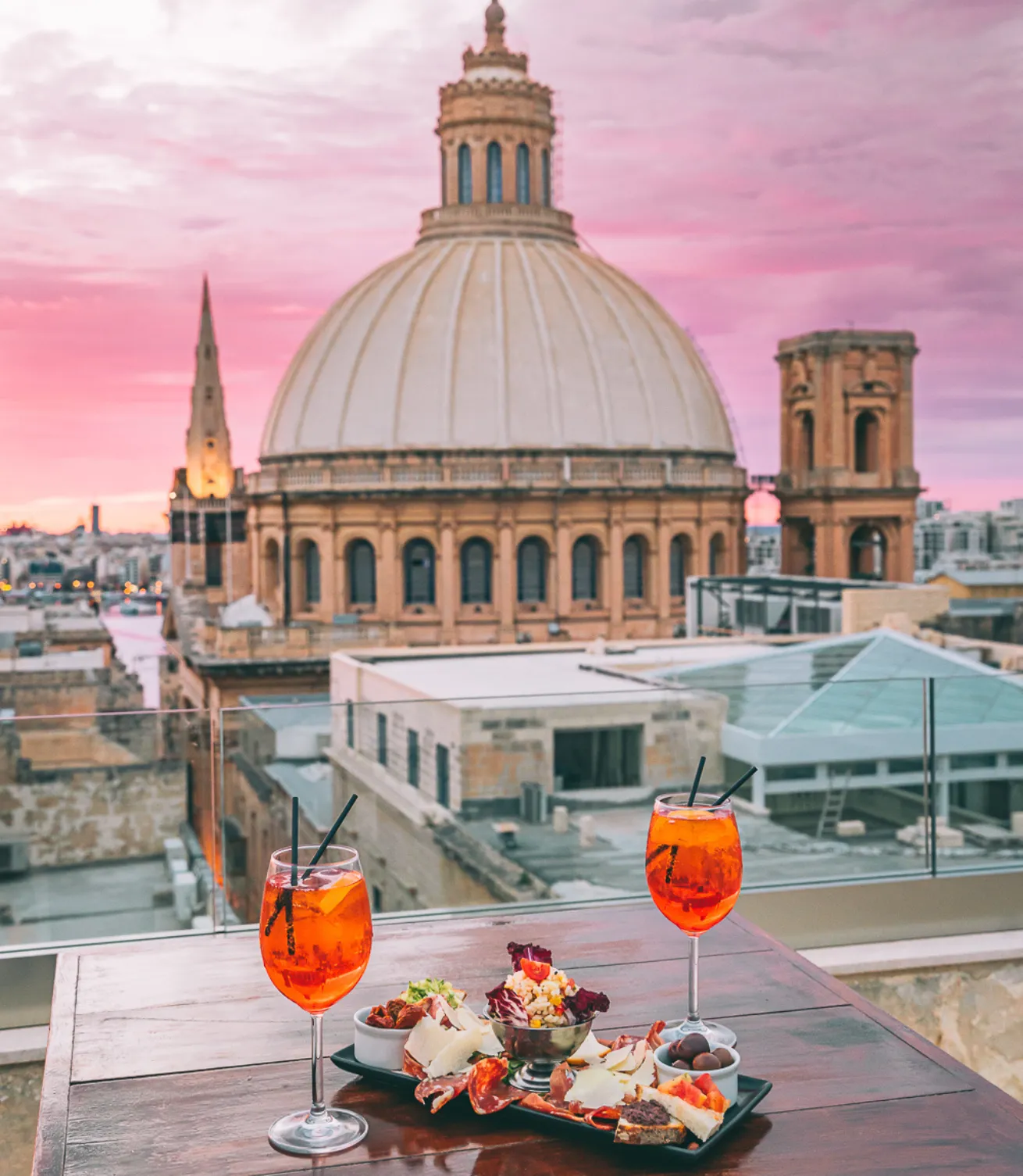 A table with food on it and drinks on it