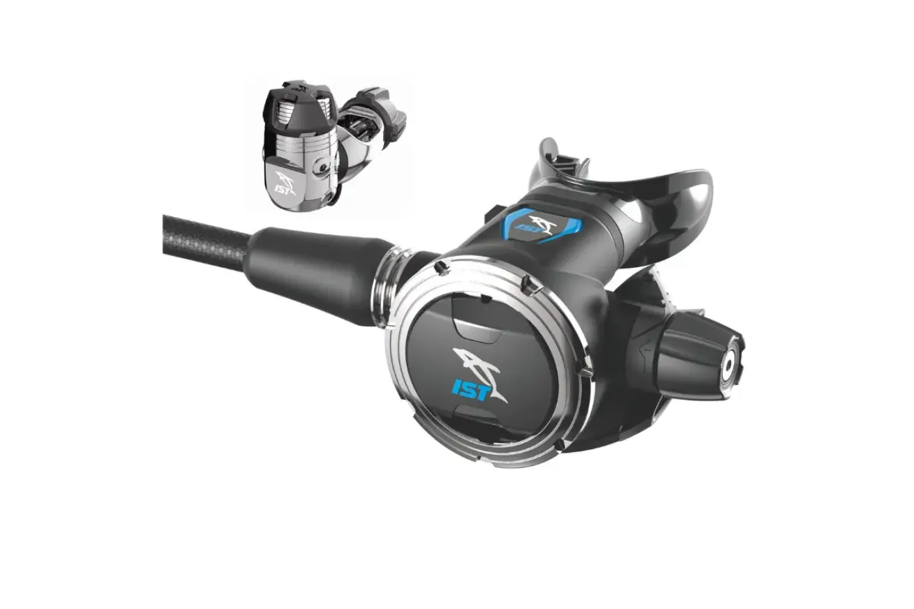 IST Sports R-2000 scuba regulator first and second stage balanced design