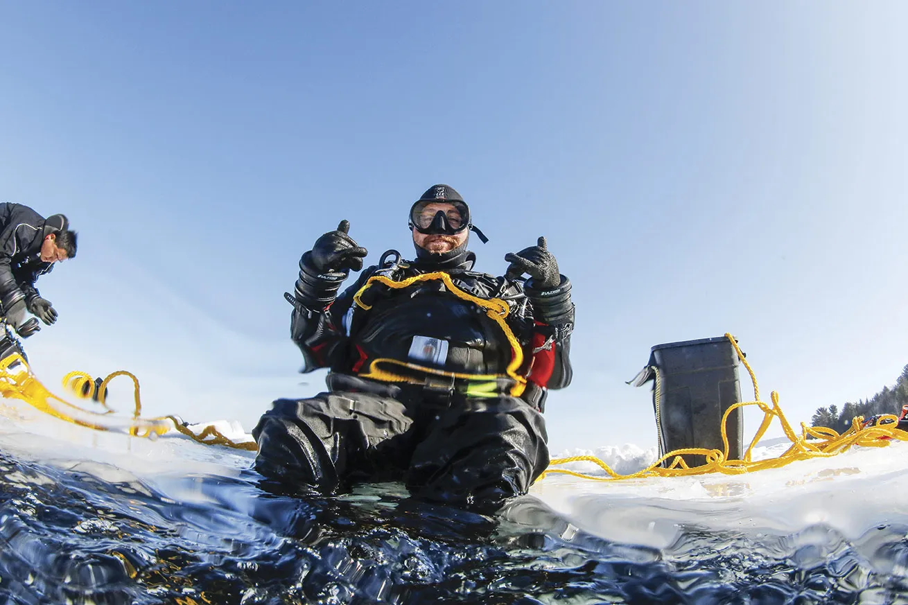 PADI Course Director Rob Williams prepares to take the plunge.