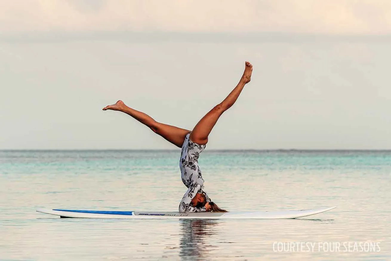 standup paddleboard yoga