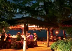 -Bahamas-_Where_to_Eat_.jpg.webp