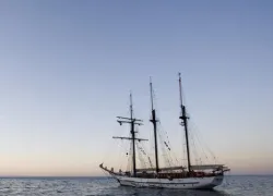 liveaboard.jpg.webp