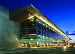miamiairport.jpg.webp