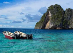 liveaboard diving raja ampat