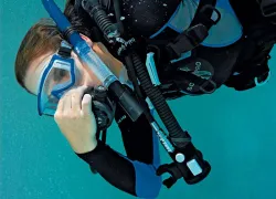 scuba diver clearing their ears