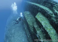 yonaguni-monument-japan.jpg.webp