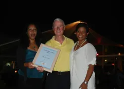 roessler_accepting-award_photocredit-stephanie-worth.jpg.webp