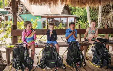 KidsSeaCamp_JA__edit_.jpg.webp