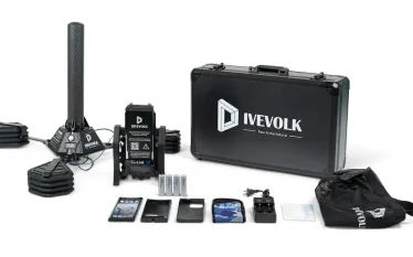 SeaLink_Underwater_Smartphone_Data_Transmitter_edit.jpg.webp