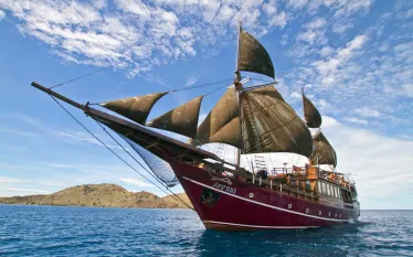 a_boat.jpg.webp
