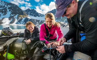 annie-crawley-arctic-diving-_edit.jpg.webp