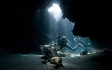 caverdiver.jpg.webp