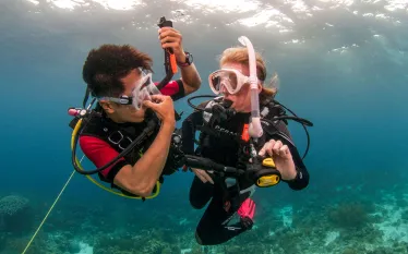 dive-pro-equalizing-bonaireow_.jpg.webp