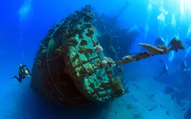 diver-on-a-wreck.jpg.webp