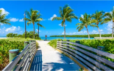hero-marathon-florida-sombrero-beach-shutterstock-simon-dannhauer.png.webp