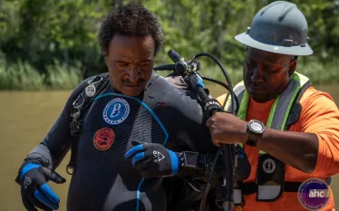 kamaupreparingtodiveclotilda_alabamahistoricalcommission.jpg.jpeg.webp