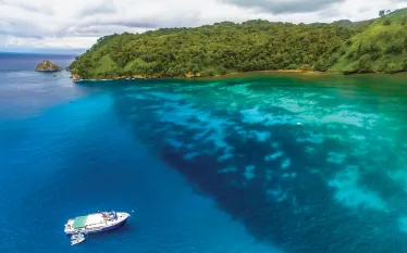 liveaboards-readers-choice-carlosvilloch_.jpg.webp