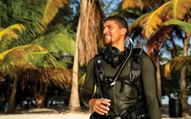 padi-club-diver-utila-courtesy-padi.jpg.webp