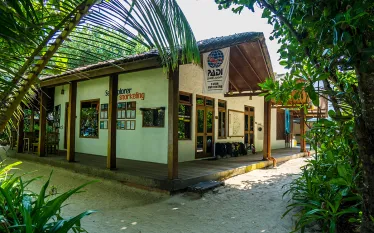 padi-dive-shop-shutterstock-feelnature-web.jpg.webp