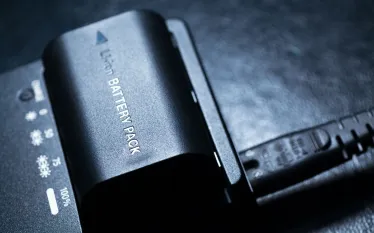 padi-safety-message-lithium-battery-charging-shutterstock_.jpg.webp