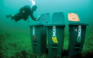 plastics_underwater_recycling_scd_christian_skauge.jpg.webp