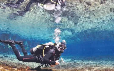 scubalab-wetsuit-test.jpg.webp