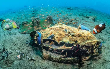 tobias-friedrich-ocean-trash-web.jpg.webp