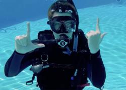 funny scuba hand signals