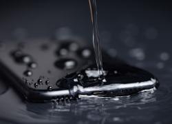 iPhone Underwater