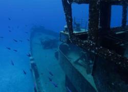 scuba diving kittiwake grand cayman