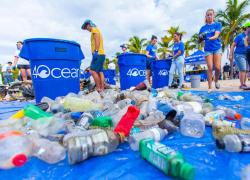 4ocean volunteers participate in a community cleanup