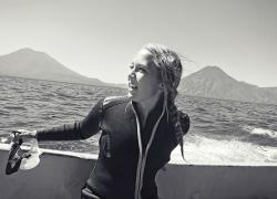 alex baackes travel blogger