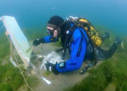 Artist Yuriy Alekseev at work