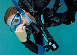 scuba diver clearing their ears